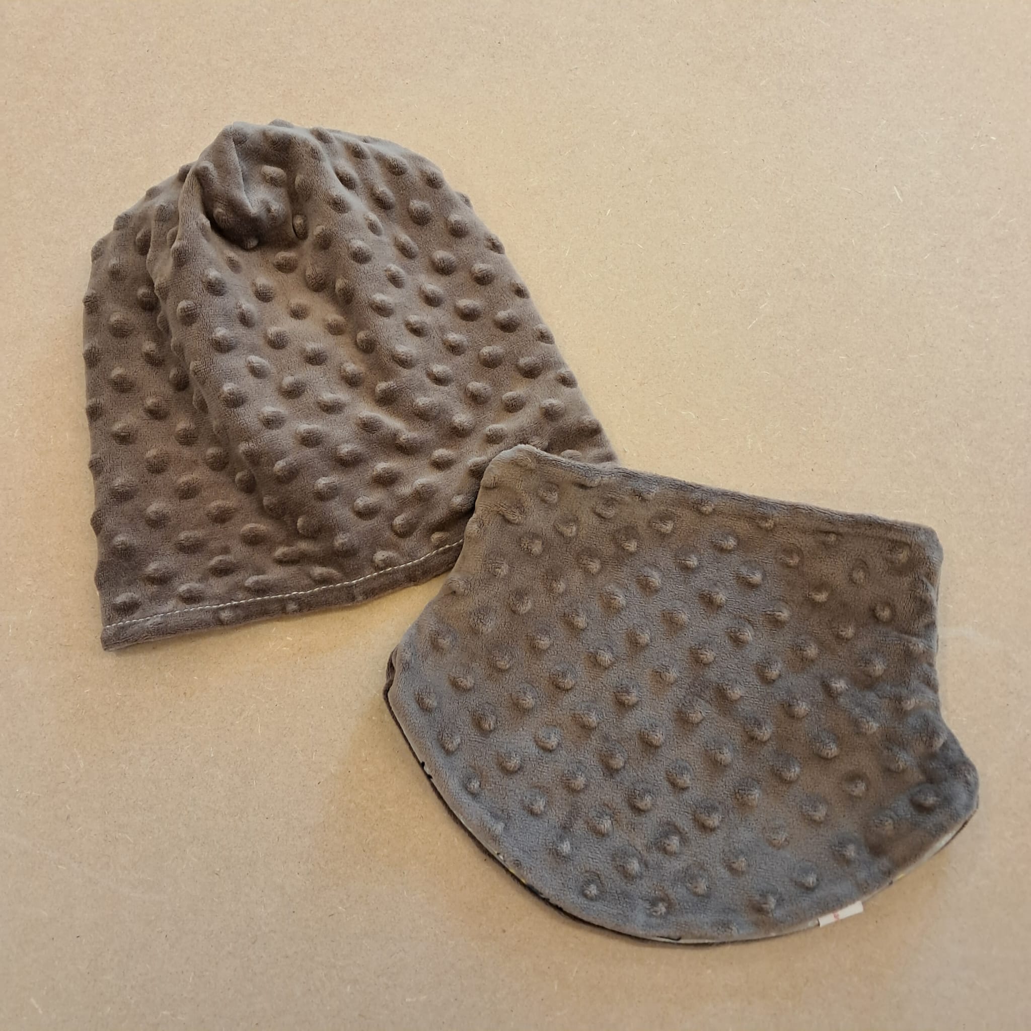 Set:  Beanie und Halssocke KU 49/50