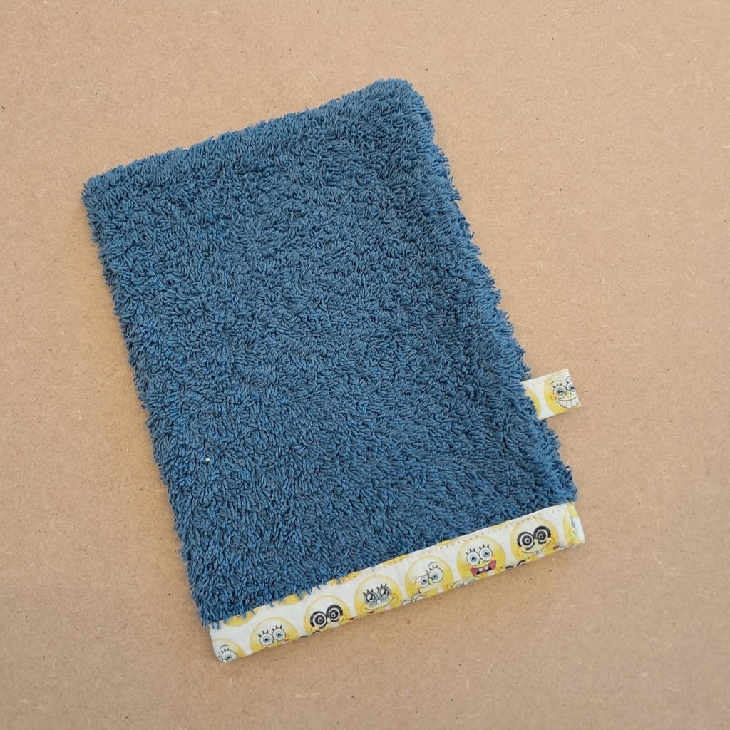 Set: Handtuch 50 x 80 cm, Tischserviette 25 x 25 cm und Waschlappen