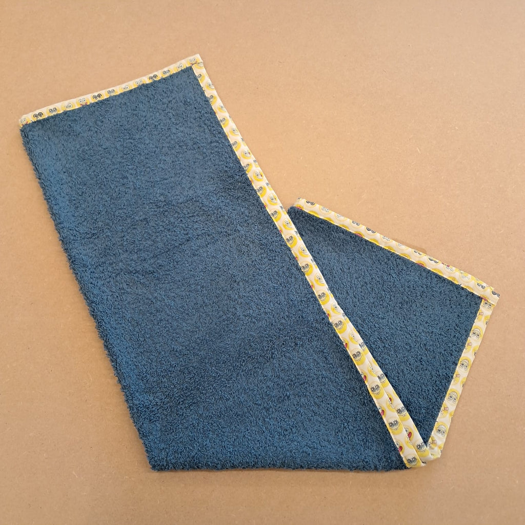 Set: Handtuch 50 x 80 cm, Tischserviette 25 x 25 cm und Waschlappen